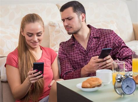 smartphones ruined dating
